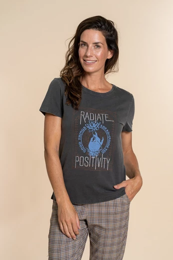 Geisha acid dye T-shirt 'Radiate Positivity' 22914-46