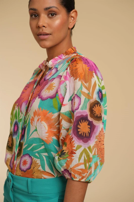 Geisha women blouse with floral print 43272-20